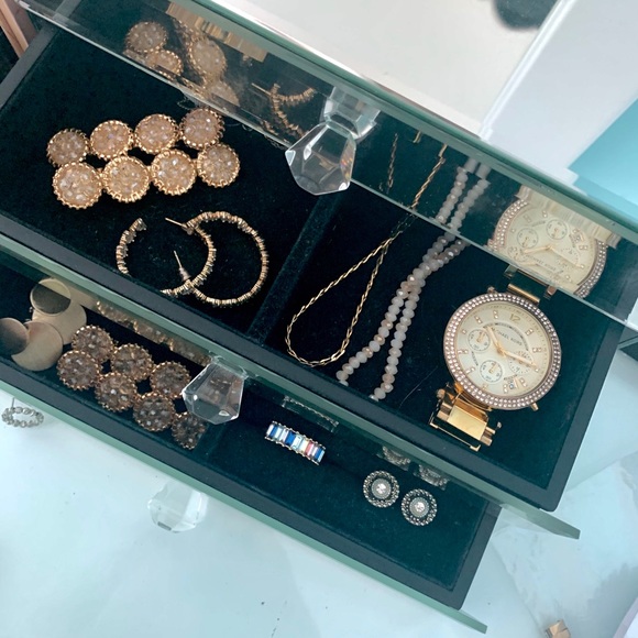 Michael Kors Gold Watch - Picture 4 of 4